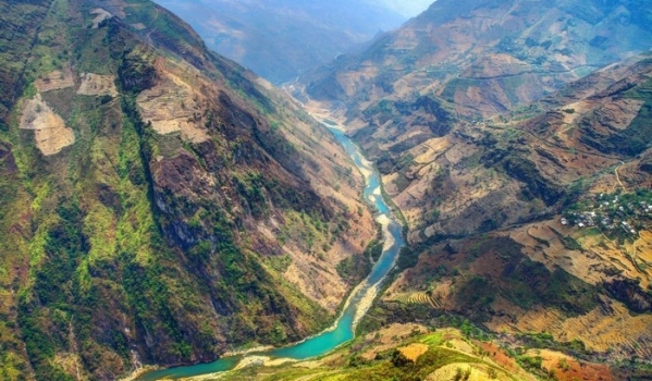 HÀ GIANG - CAO NGUYÊN ĐÁ ĐỒNG VĂN